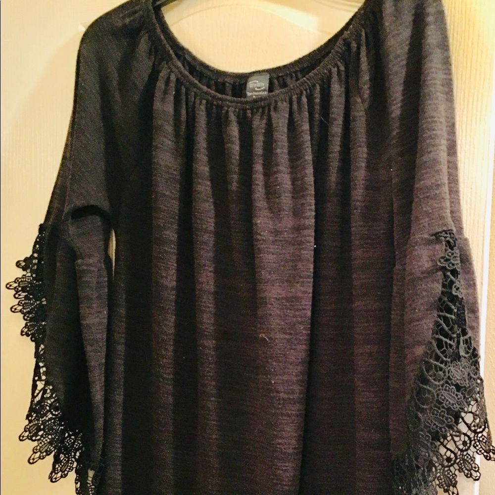 Cute casual shirt!